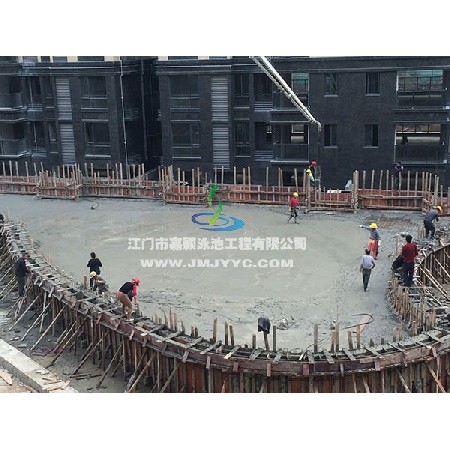 新會(huì )雍翠峰