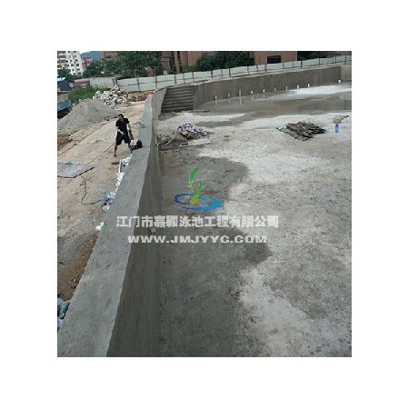 新會(huì )御郡花園小區泳池